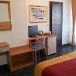 Rosa Meublé Hotel