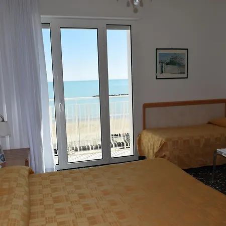 Rosa Meublé Hotel Porto San Giorgio