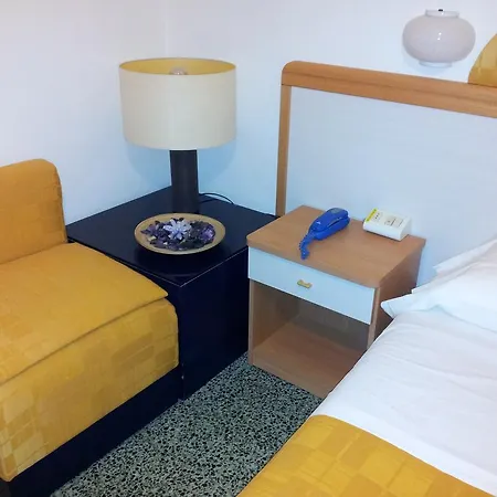 Rosa Meublé Hotel Porto San Giorgio