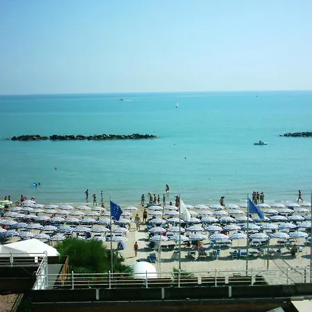 Rosa Meublé 3* Porto San Giorgio