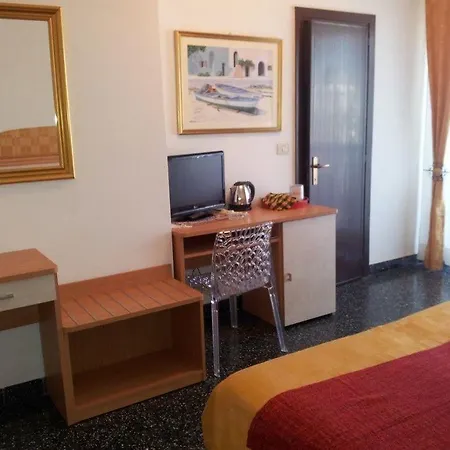 Rosa Meuble Otel