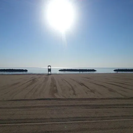 Rosa Meublé Porto San Giorgio