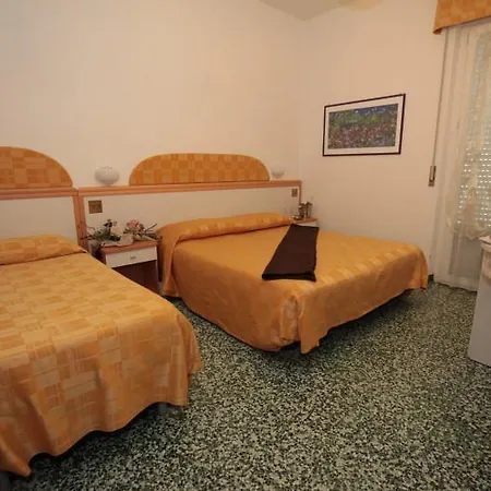 Hotel Rosa Meublé 3*
